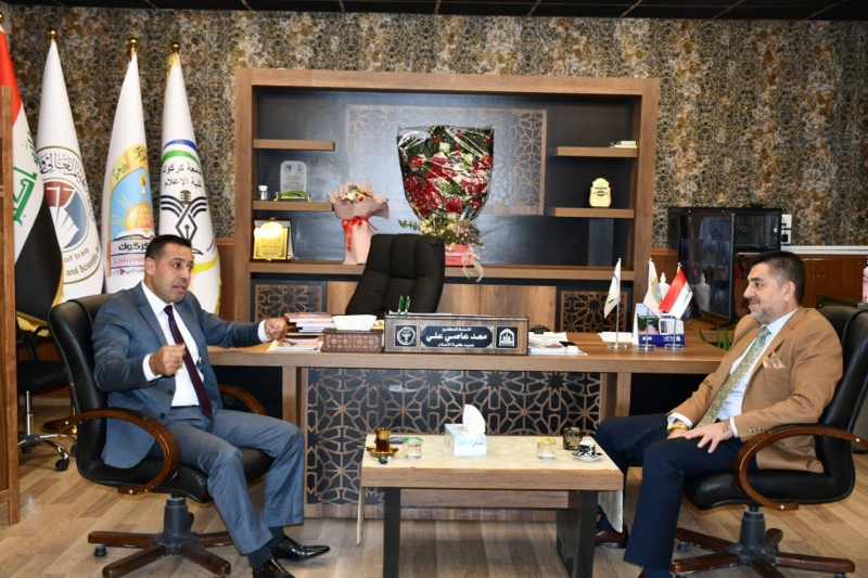 كليتا الإعلام والتربية الاساسية تبحثان التعاون المشترك